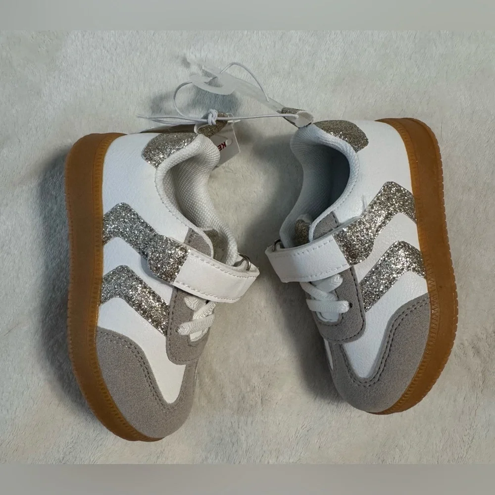 First Steps Size 6 Sneakers - Picture 7 of 7